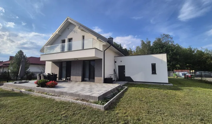 dom wolnostojący, 5 pokoi Jasienica