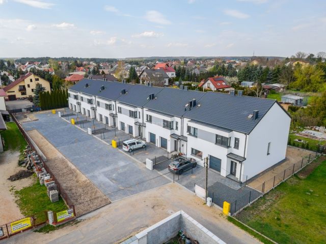 dom szeregowy, 4 pokoje Serock. Zdjęcie 4