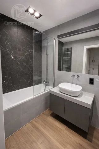 Mieszkanie 3-pokojowe Wrocław Śródmieście, ul. Jedności Narodowej. Zdjęcie 4