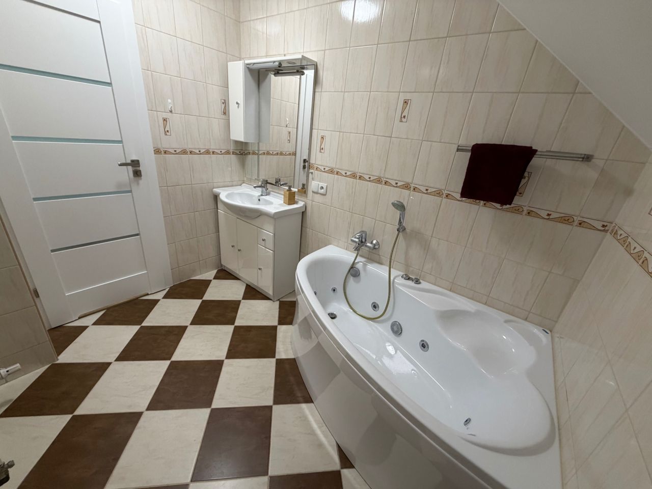 dom wolnostojący Chudów. Zdjęcie 8