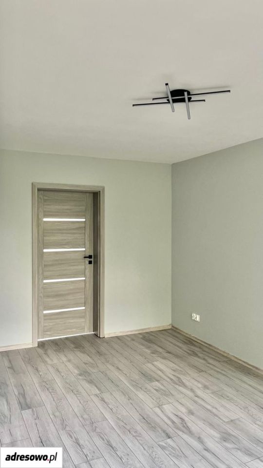 Mieszkanie 3-pokojowe Chorzów Centrum, ul. Różana. Zdjęcie 3