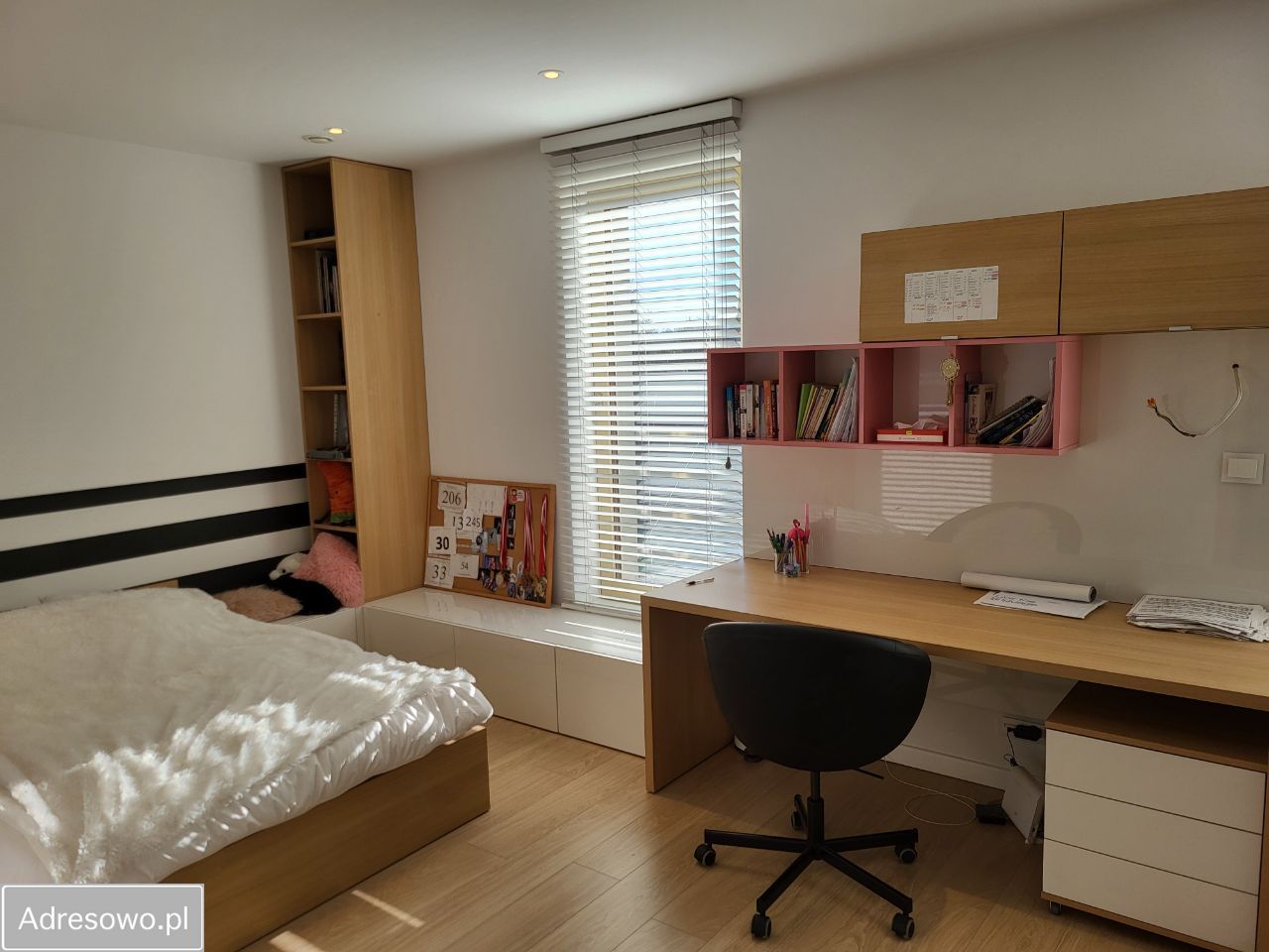 dom wolnostojący, 4 pokoje Tomaszów Mazowiecki. Zdjęcie 11