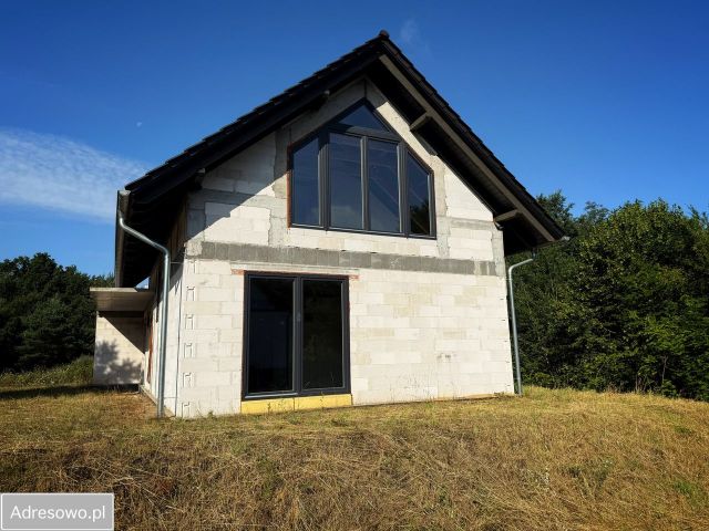 dom wolnostojący, 4 pokoje Letnica. Zdjęcie 1