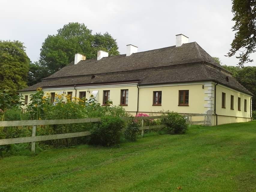 dworek Opoczno. Zdjęcie 2