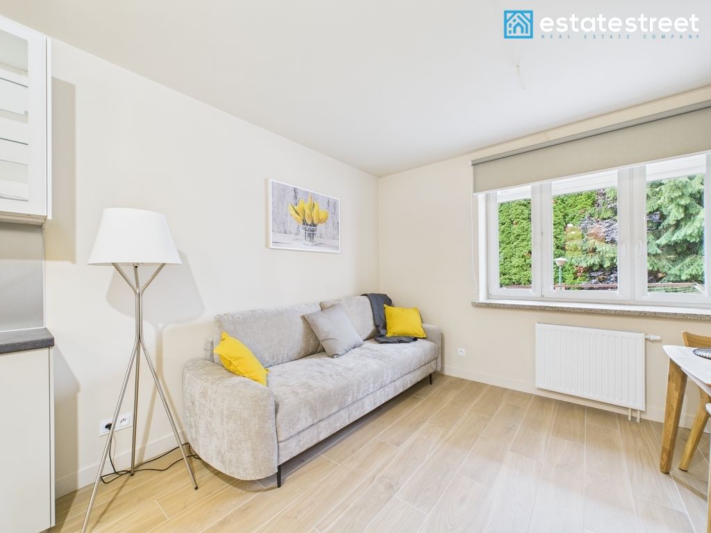 Mieszkanie 3-pokojowe Kraków, ul. ks. Wincentego Turka. Zdjęcie 2