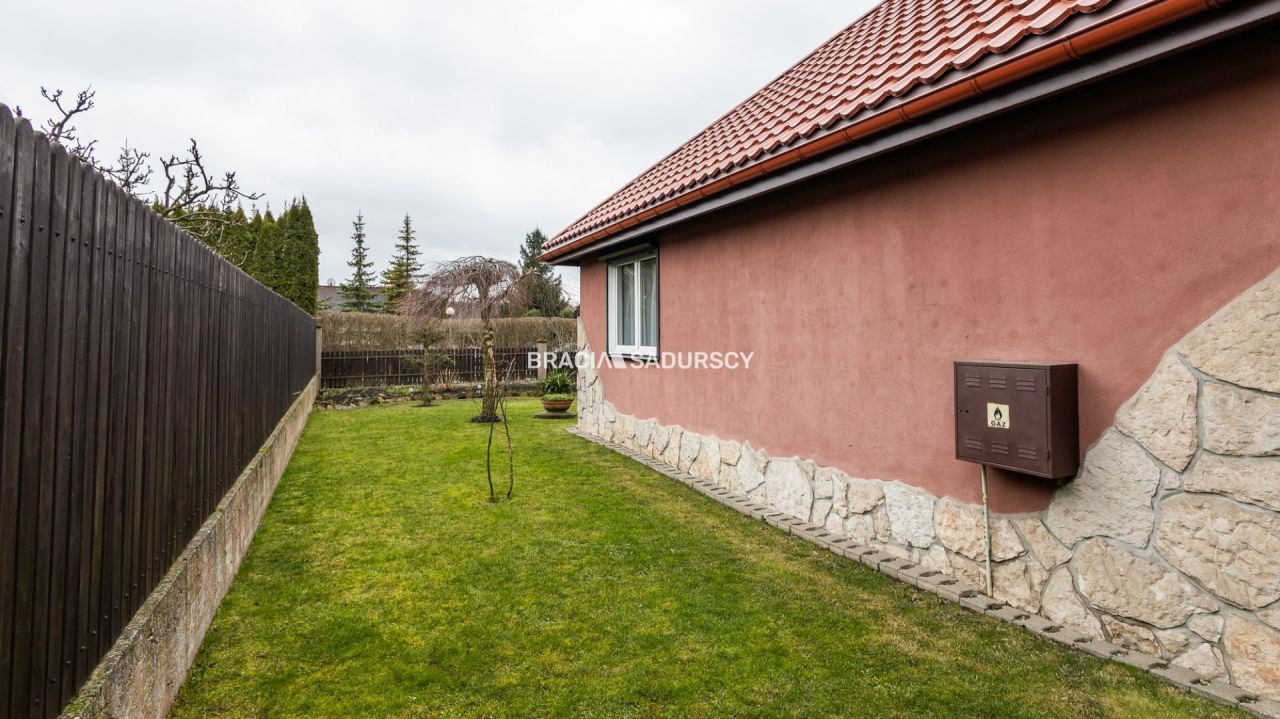 dom wolnostojący, 4 pokoje Michałowice, ul. Komora. Zdjęcie 25