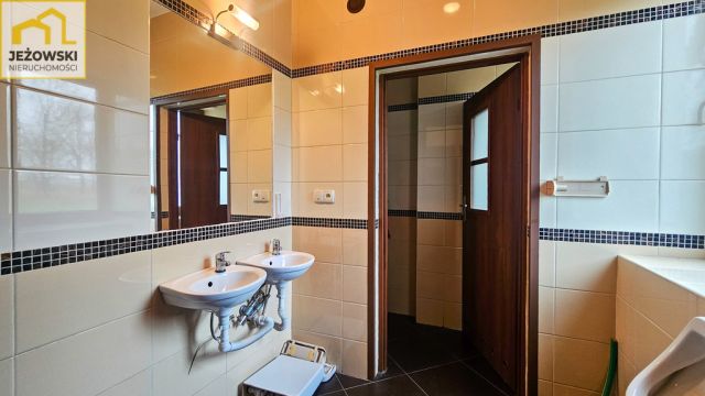 dom wolnostojący, 6 pokoi Kosarzew Dolny. Zdjęcie 9