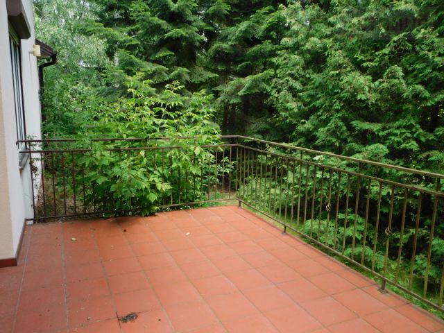 dom wolnostojący, 5 pokoi Jachranka. Zdjęcie 11