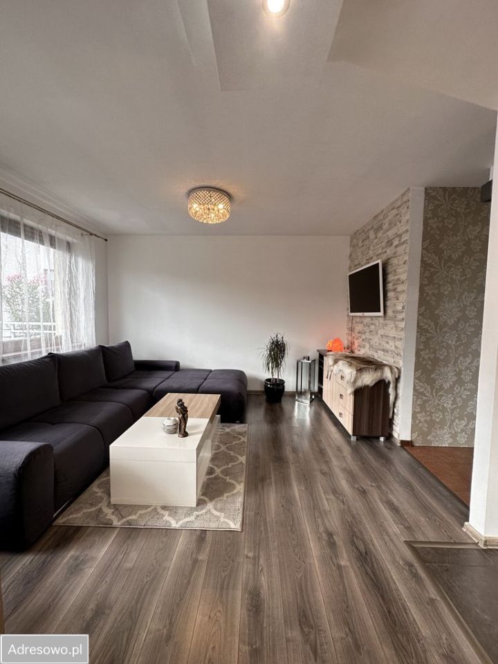 Mieszkanie 3-pokojowe Jelenia Góra Centrum, ul. 1 Maja. Zdjęcie 9