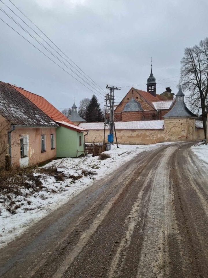 dom szeregowy, 2 pokoje Chwalęcin. Zdjęcie 3