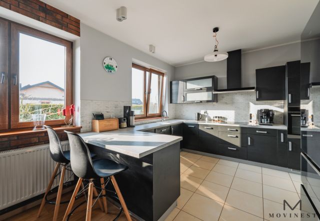 dom wolnostojący, 4 pokoje Biskupice. Zdjęcie 4