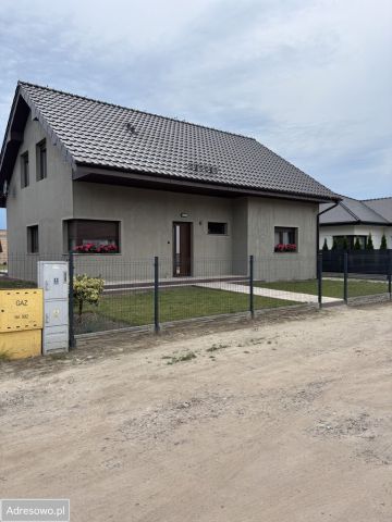 dom wolnostojący, 6 pokoi Krobia, ul. Lipowa. Zdjęcie 1