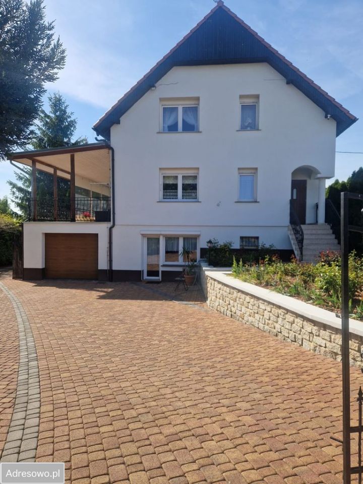 dom wolnostojący, 6 pokoi Bieniów