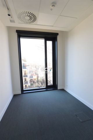 Biuro Kraków Prądnik Czerwony, ul. Pilotów. Zdjęcie 9