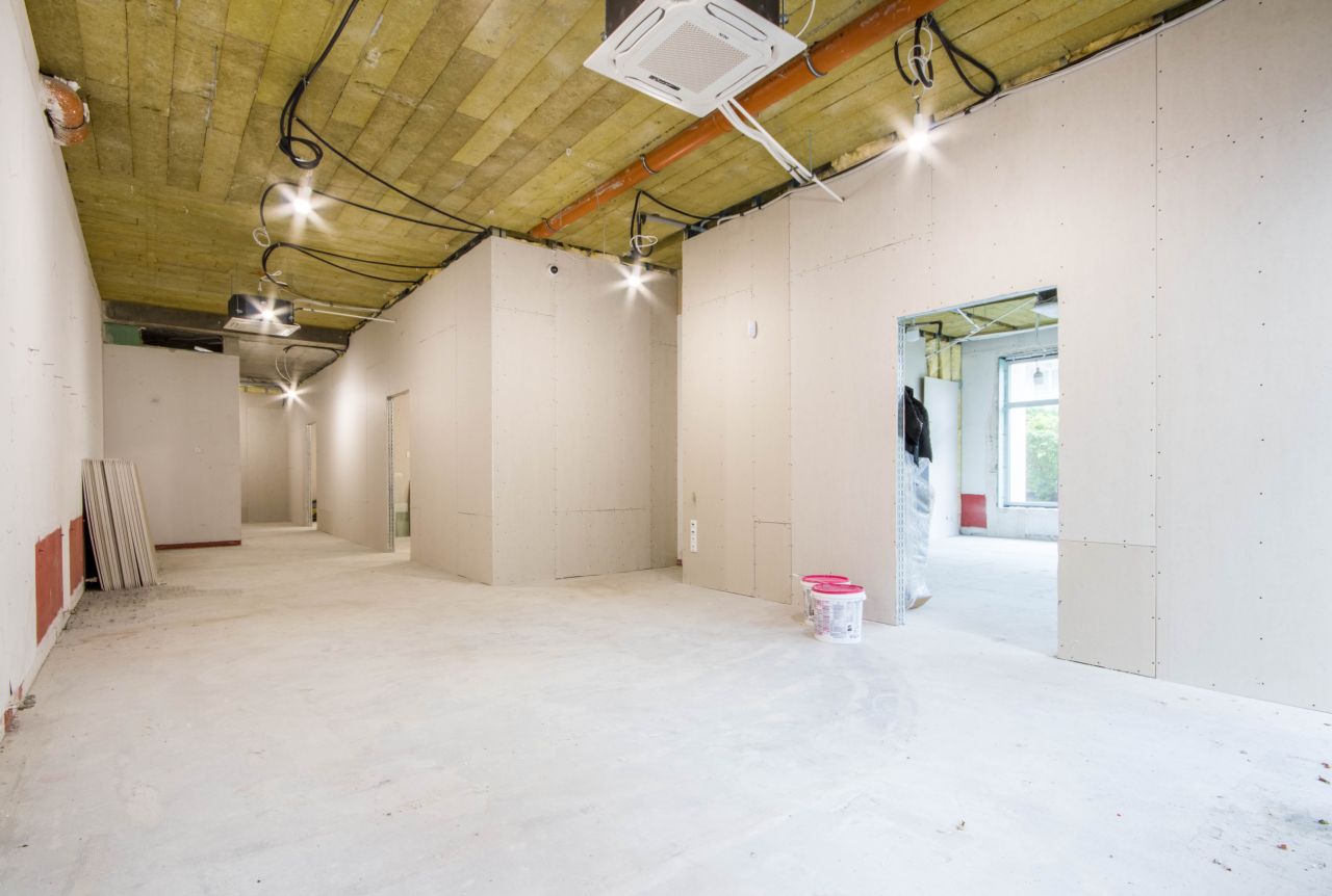 Lokal Piaseczno Centrum, ul. Karola Kniaziewicza. Zdjęcie 4