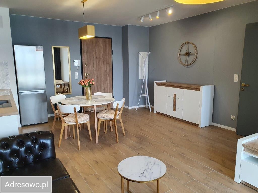 Mieszkanie 2-pokojowe Gdynia Śródmieście, ul. Obrońców Wybrzeża. Zdjęcie 10