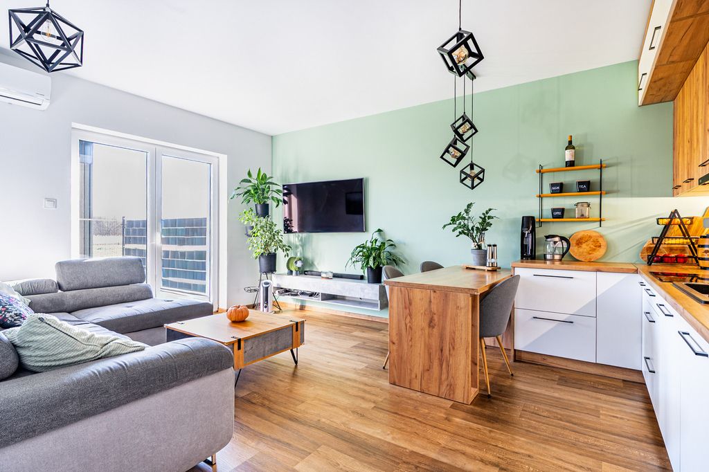 Mieszkanie 3-pokojowe Rzeszów, ul. Myśliwska. Zdjęcie 4