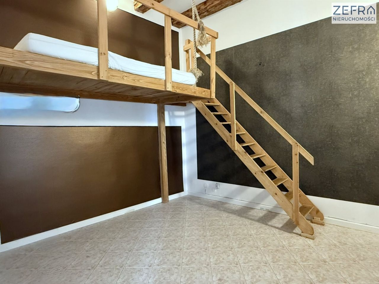 Lokal Kraków Stare Miasto. Zdjęcie 3