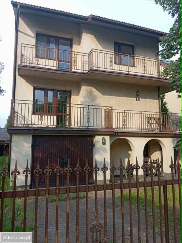 dom wolnostojący, 6 pokoi Staszów. Zdjęcie 1