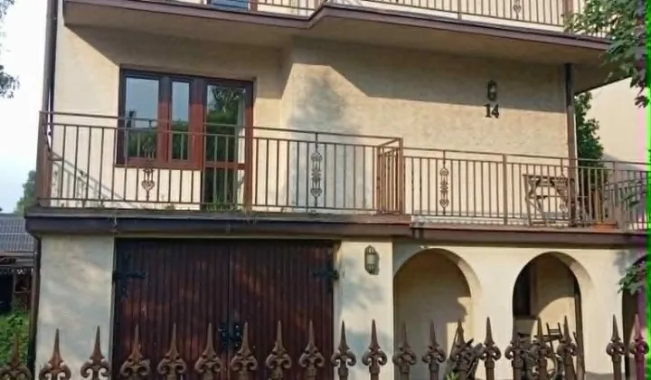 dom wolnostojący, 6 pokoi Staszów