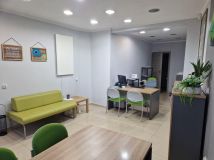 Biuro Jelenia Góra Centrum, ul. Podwale. Zdjęcie 3