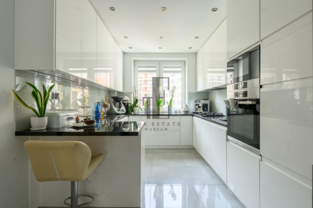Mieszkanie 4-pokojowe Warszawa Śródmieście. Zdjęcie 4