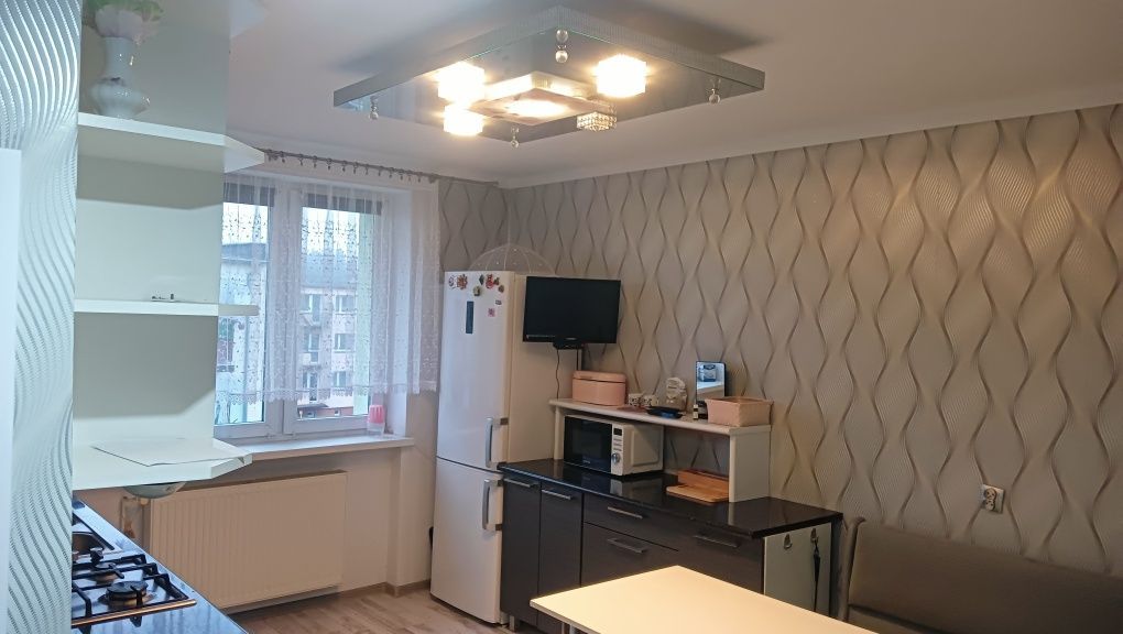 Mieszkanie 2-pokojowe Redło. Zdjęcie 3