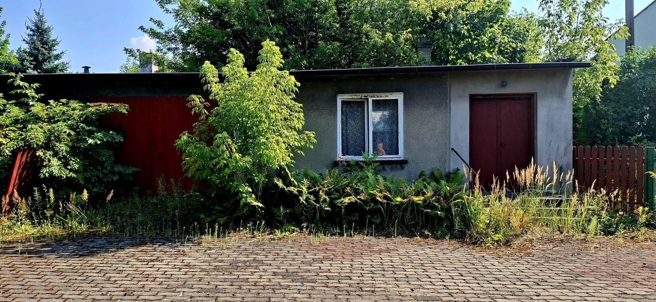 dom wolnostojący, 2 pokoje Poraj, ul. Kolejowa. Zdjęcie 2