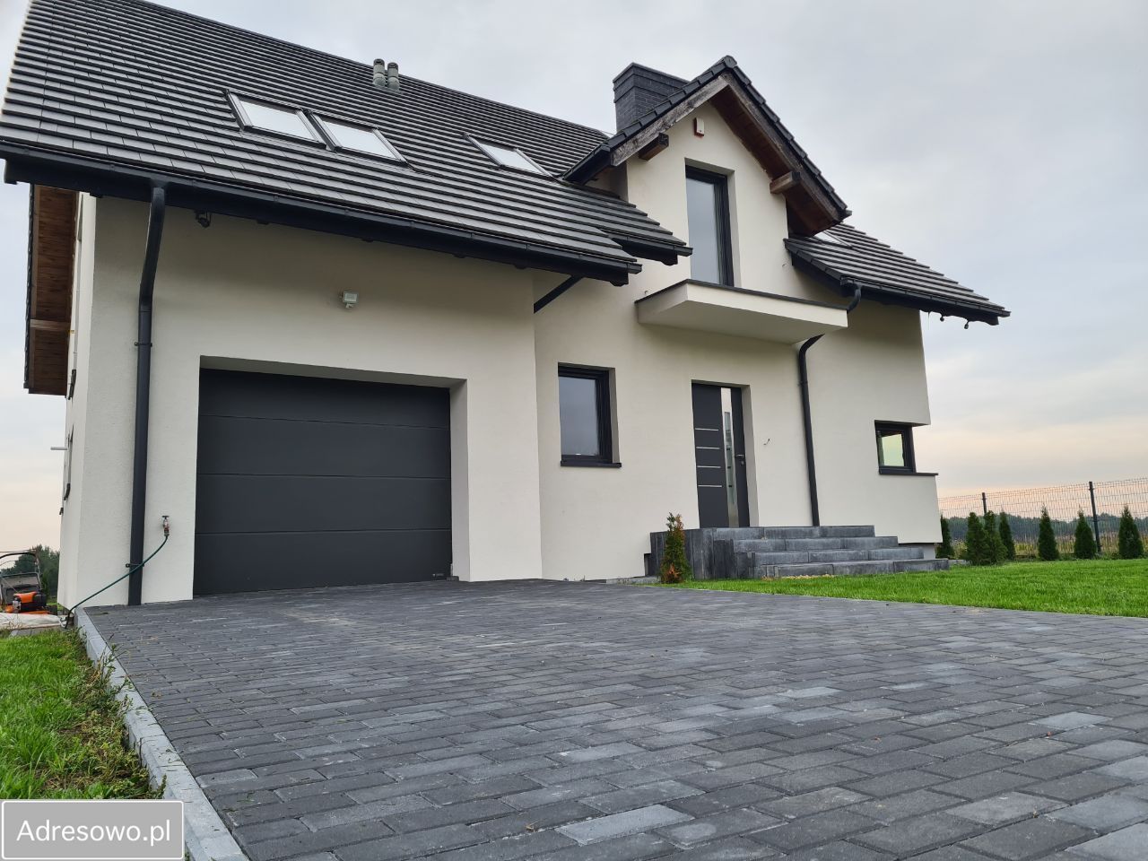 dom wolnostojący, 5 pokoi Łabiszyn