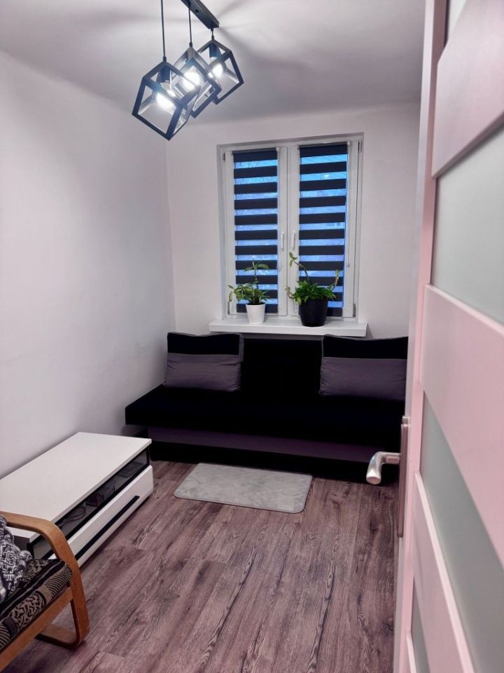 Mieszkanie 3-pokojowe Ostrowiec Świętokrzyski, ul. Jana Kochanowskiego. Zdjęcie 4