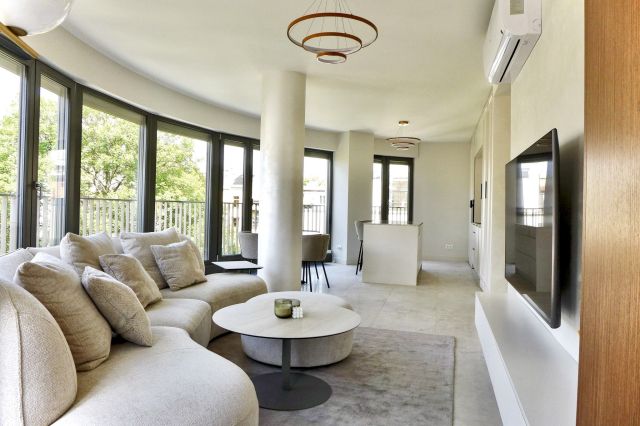 Mieszkanie 3-pokojowe Kraków Nowy Świat, ul. Smoleńsk. Zdjęcie 1