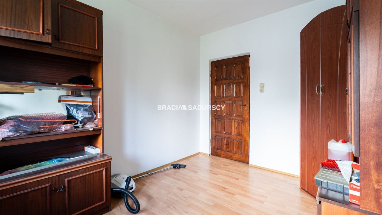 Lokal Kraków Nowa Huta, ul. Jeżynowa. Zdjęcie 17