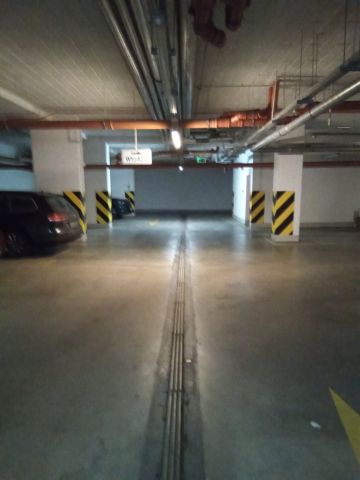 Garaż/miejsce parkingowe Wrocław Huby, ul. Nyska. Zdjęcie 1