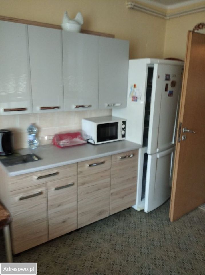 dom wolnostojący, 3 pokoje Radakowice. Zdjęcie 2