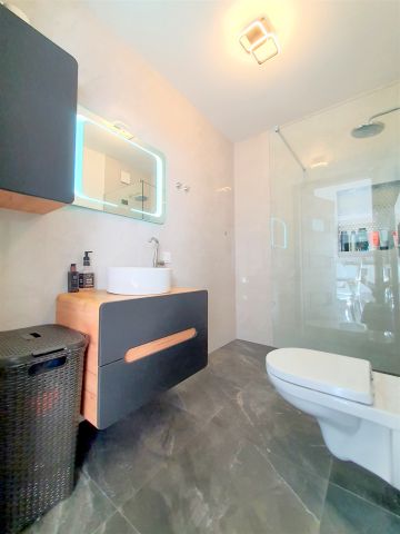 Mieszkanie 3-pokojowe Mierzyn. Zdjęcie 9