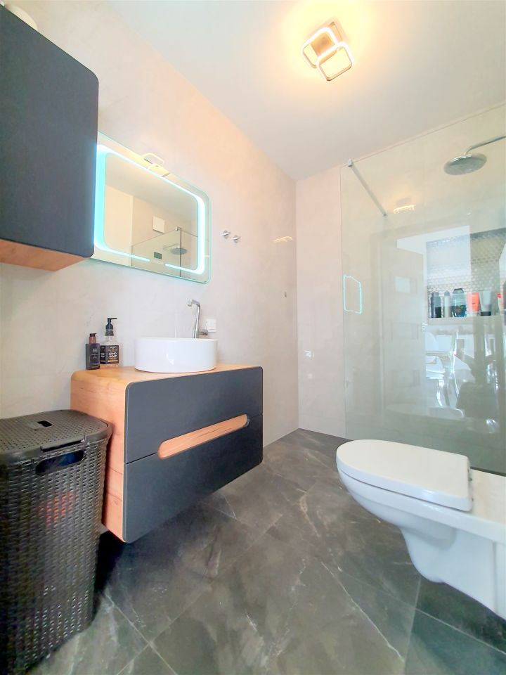 Mieszkanie 3-pokojowe Mierzyn. Zdjęcie 9