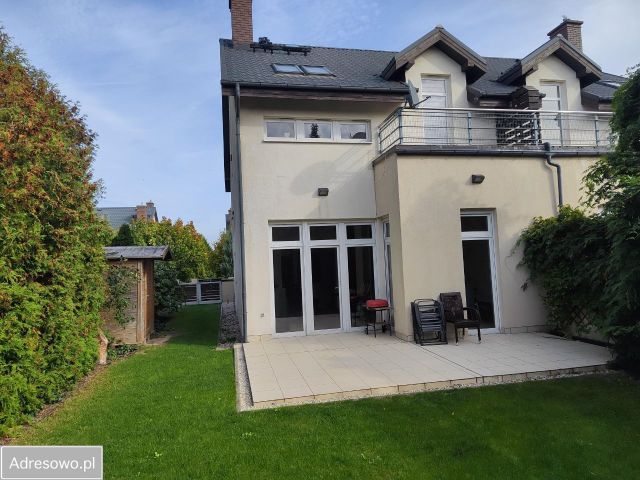 bliźniak, 5 pokoi Poznań Jeżyce, ul. Witolda Gombrowicza. Zdjęcie 1