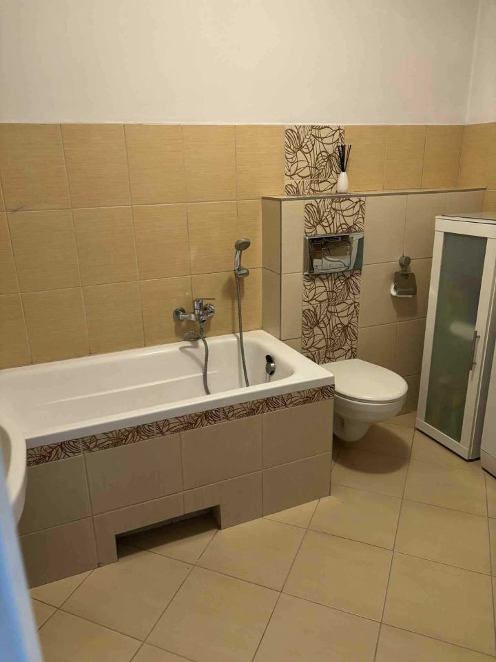 Mieszkanie 3-pokojowe Strzegom. Zdjęcie 3