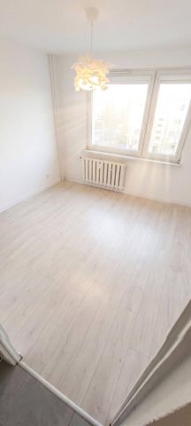 Mieszkanie 3-pokojowe Katowice Ochojec, ul. gen. Zygmunta Waltera Jankego. Zdjęcie 3