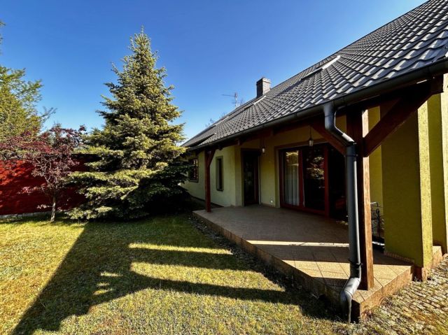 dom wolnostojący, 5 pokoi Dąbrowa. Zdjęcie 11