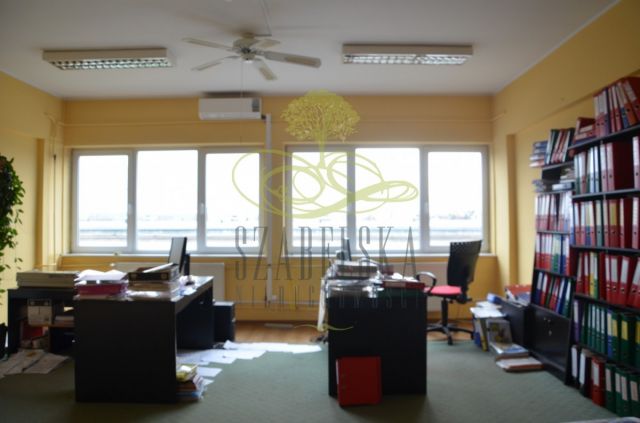 Biuro Gdynia Grabówek, ul. Zakręt do Oksywia. Zdjęcie 1