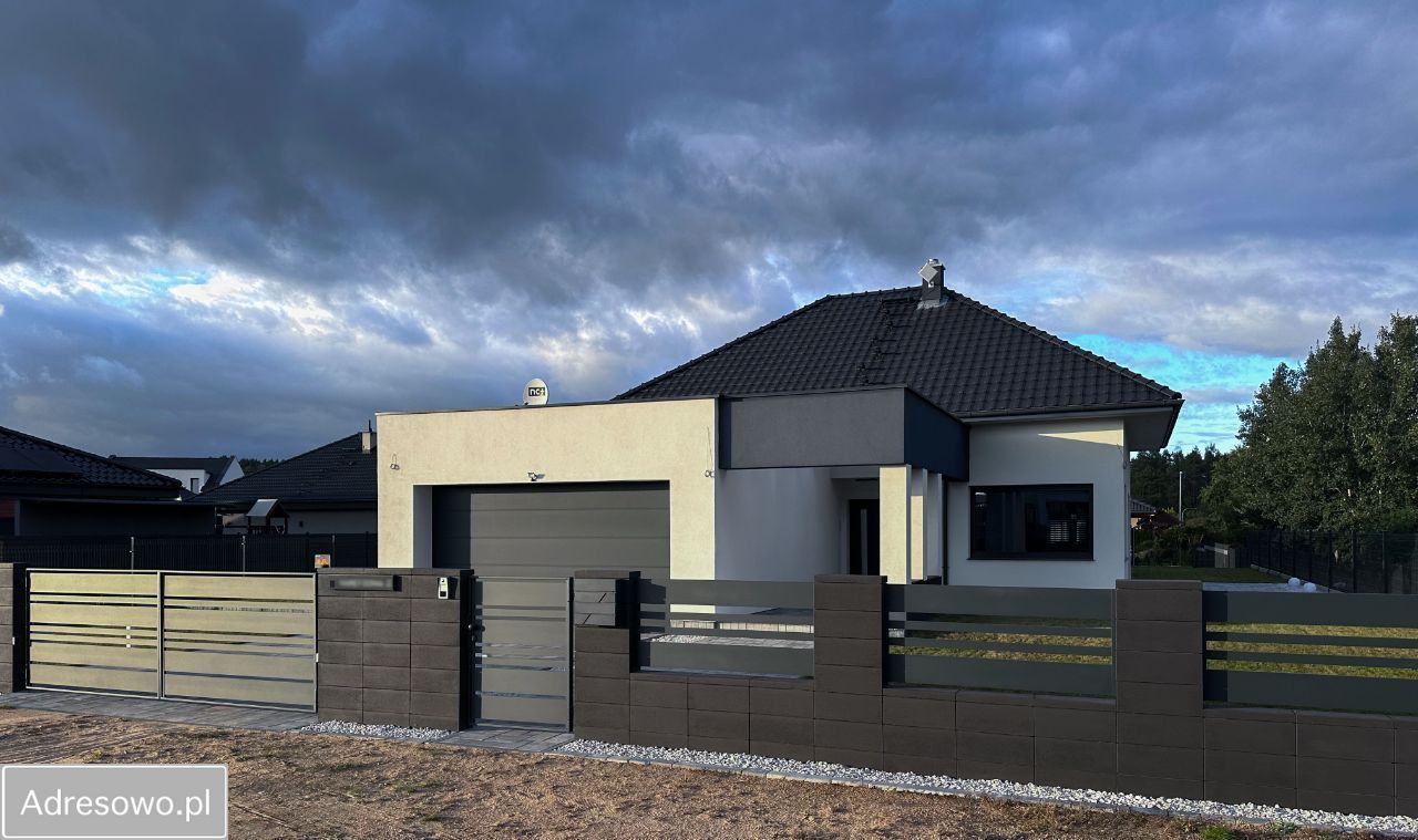 dom wolnostojący, 5 pokoi Zawada. Zdjęcie 2