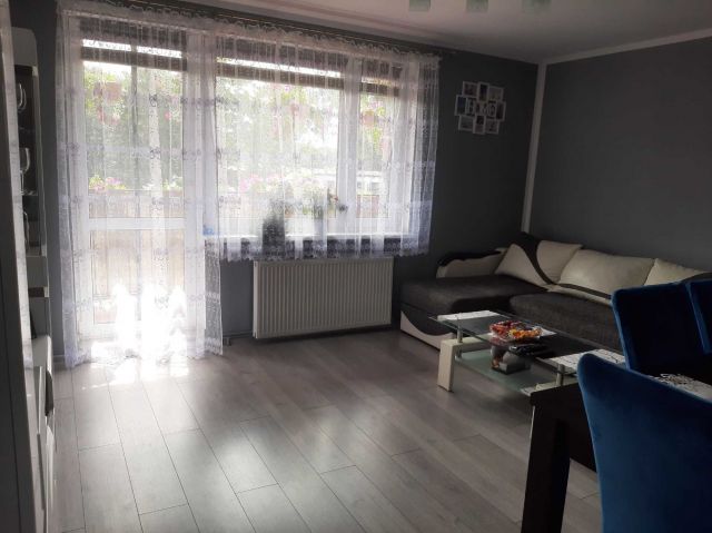 Mieszkanie 3-pokojowe Kłanino, Kłanino. Zdjęcie 1