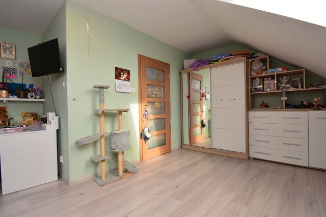 dom wolnostojący, 5 pokoi Bieliny. Zdjęcie 17