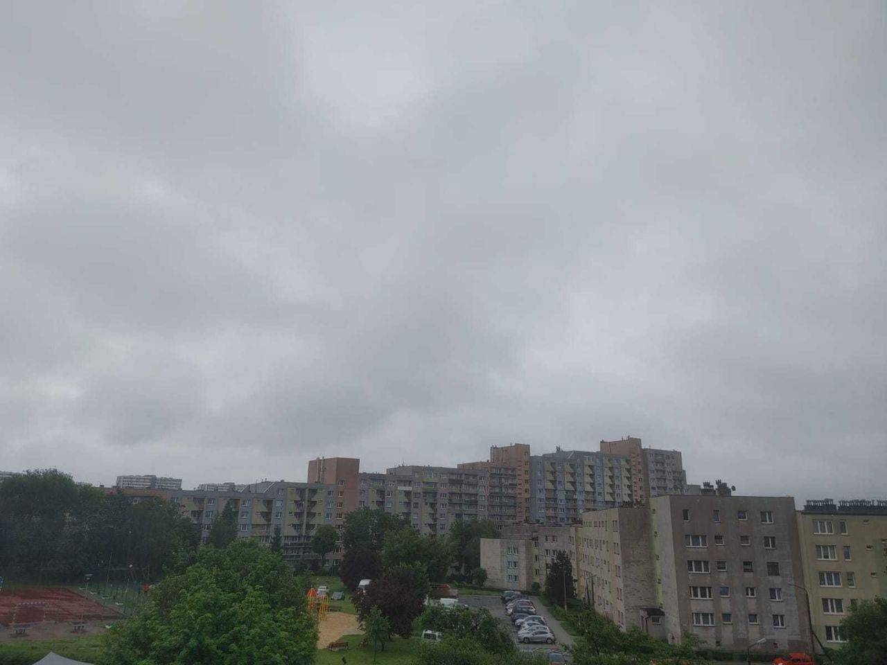 Mieszkanie 3-pokojowe Chorzów. Zdjęcie 2