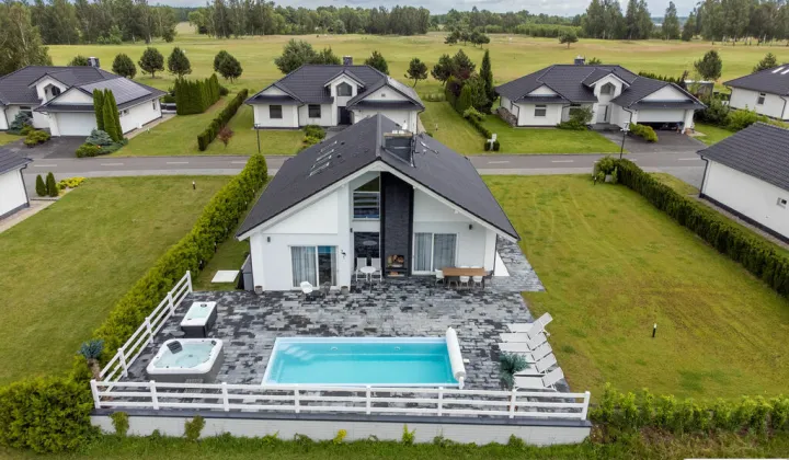 dom wolnostojący, 5 pokoi Pasłęk