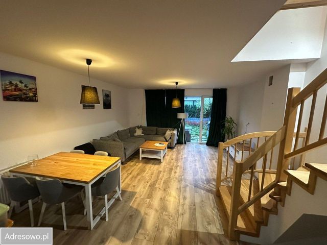 dom szeregowy Łódź Widzew, ul. Klementynkowa. Zdjęcie 1