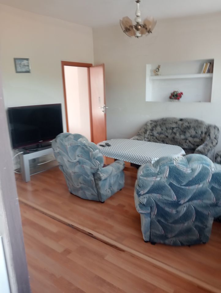 dom wolnostojący, 14 pokoi Buśnia. Zdjęcie 9