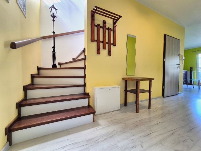 Mieszkanie 5-pokojowe Nowy Dwór Mazowiecki, ul. Rubinowa. Zdjęcie 1