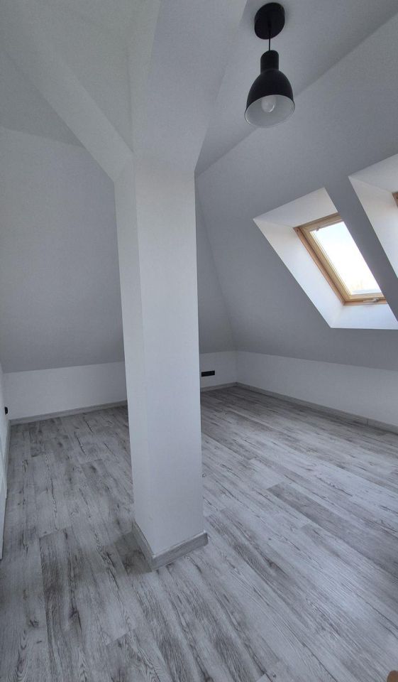 dom wolnostojący, 4 pokoje Gościęcice, Średnia. Zdjęcie 13